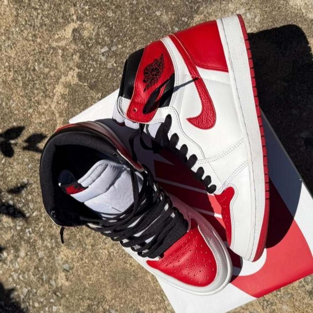Nike Air Jordan 1 Retro High OG Heritage US 11 - Picture 2 of 8